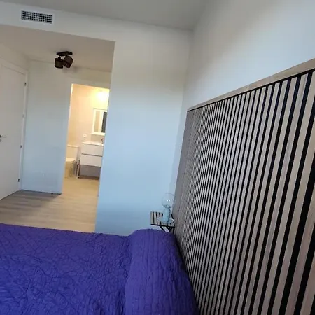 Cercano Al Metro Apartment