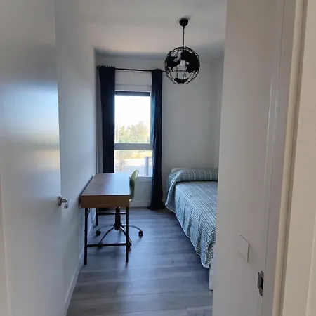 Cercano Al Metro Apartment Montequinto